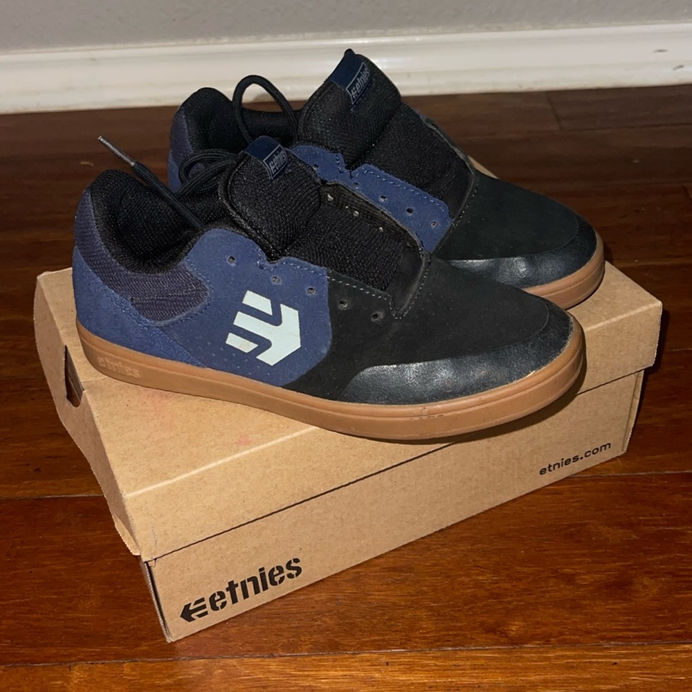 Etnies